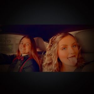 Meet your Posher, Mackenzie